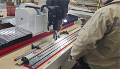 數(shù)控鉆孔機(jī)怎樣維持加工精度？